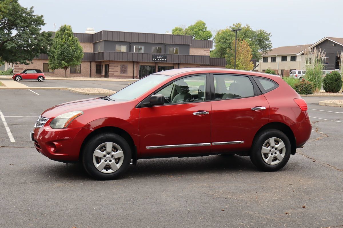 Used 2015 Nissan Rogue S AWD/4WD image 10
