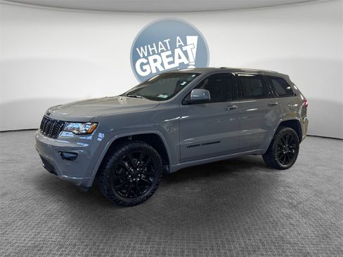 Used 2020 Jeep Grand Cherokee Altitude image 8