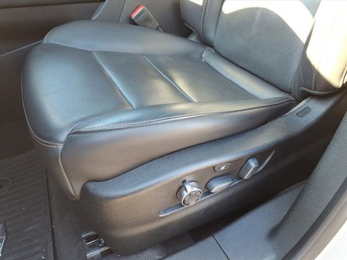 Used 2019 Cadillac XT4 Sport image 9