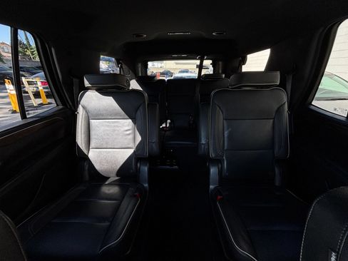 Used 2023 Chevrolet Tahoe Premier RWD image 41