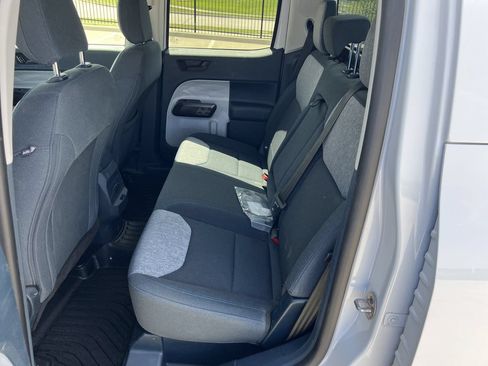 Used 2025 Ford Maverick XLT w/ Equipment Group 301A AWD/4WD image 10