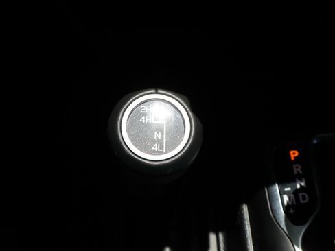 Used 2021 Jeep Wrangler Unlimited Sahara AWD/4WD image 23