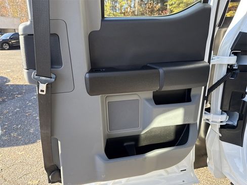 Used 2024 Ford F550 4x4 SuperCab Super Duty image 19