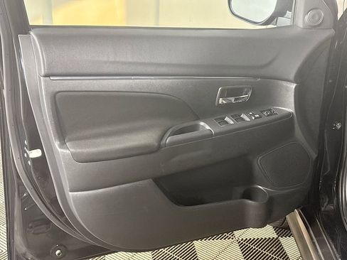 Used 2024 Mitsubishi Outlander Sport ES image 10