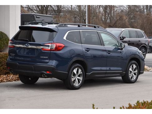Certified 2023 Subaru Ascent Premium w/ Convenience Package image 4