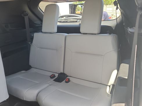 Used 2025 Mitsubishi Outlander SEL FWD image 25