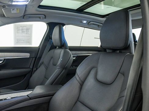 Certified 2023 Volvo S90 B6 Plus AWD/4WD image 18