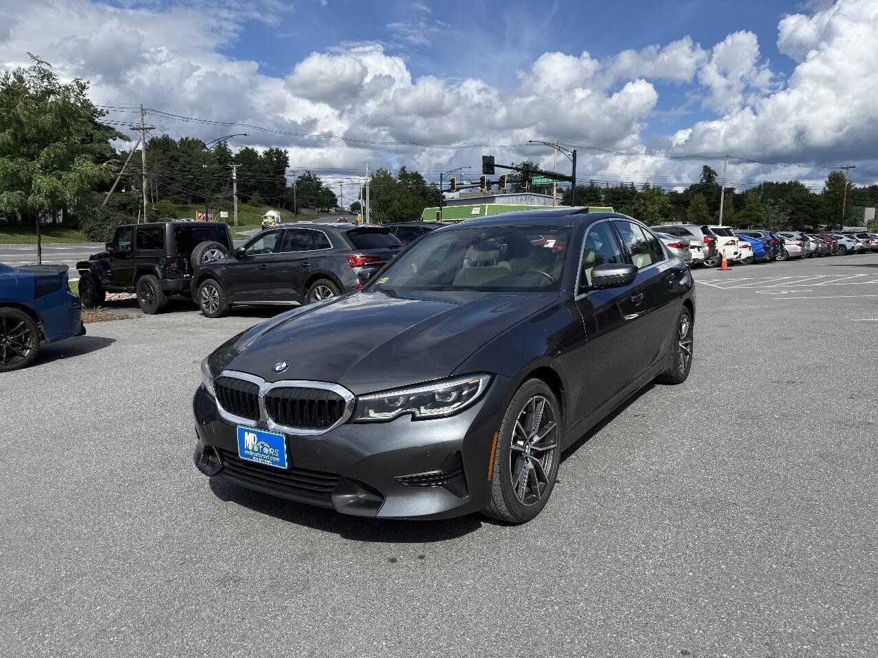 Used 2020 BMW 330i xDrive Sedan w/ Convenience Package AWD/4WD image 2