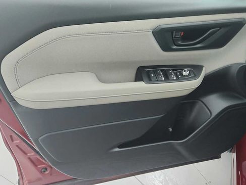 Certified 2026 Subaru Forester Premium AWD/4WD image 15