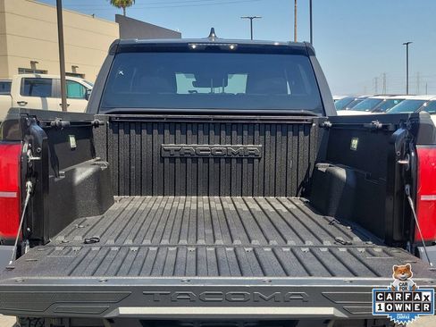Used 2025 Toyota Tacoma TRD Off-Road AWD/4WD image 8