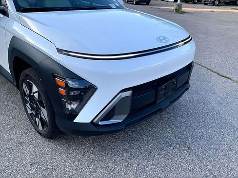 Used 2024 Hyundai Kona SEL AWD/4WD image 8
