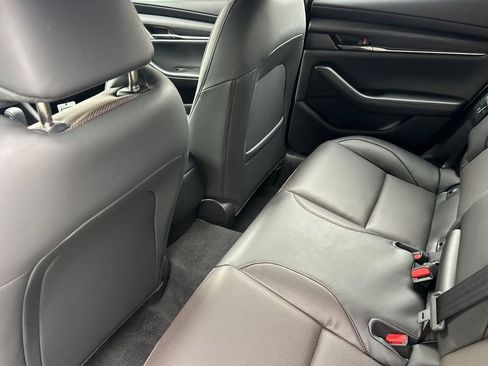 New 2025 MAZDA MAZDA3 Hatchback w/Premium Plus Pkg image 10