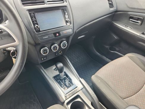 Used 2018 Mitsubishi Outlander Sport ES AWD/4WD image 26