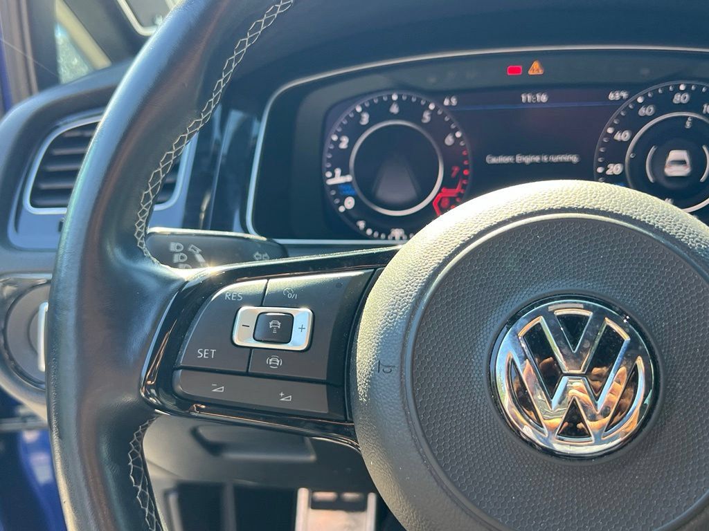 Used 2019 Volkswagen Golf R 4-Door AWD/4WD image 22