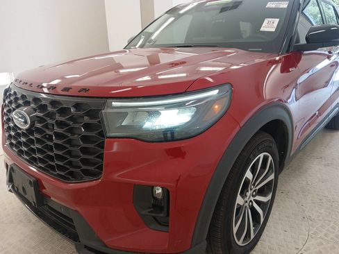 Used 2025 Ford Explorer ST-Line RWD image 10