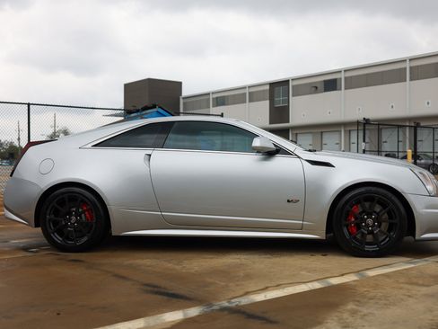 Used 2013 Cadillac CTS V image 18