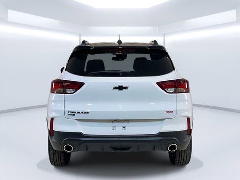 Used 2023 Chevrolet TrailBlazer RS w/ Sun and Liftgate Package image 8