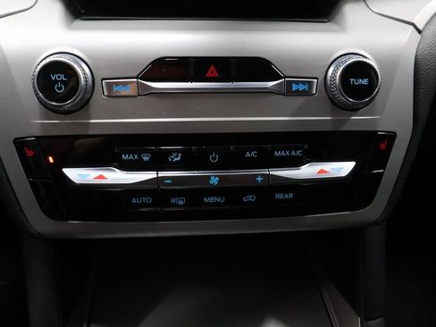 Certified 2023 Ford Explorer XLT image 30