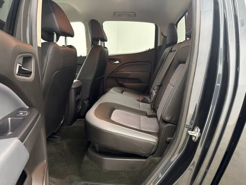 Used 2017 Chevrolet Colorado Z71 AWD/4WD image 18
