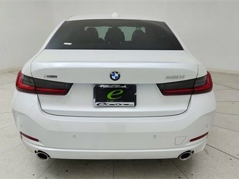 Used 2025 BMW 330i xDrive Sedan image 5
