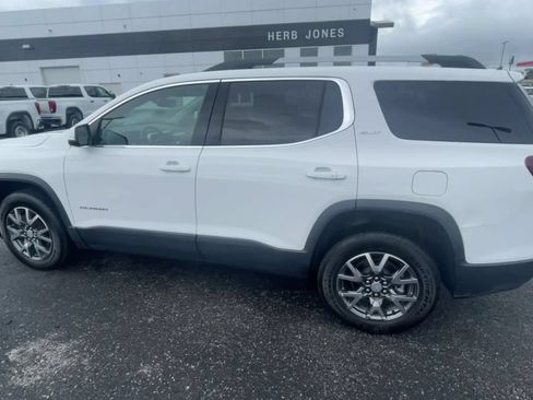 Used 2023 GMC Acadia SLT w/ Preferred Package FWD image 7