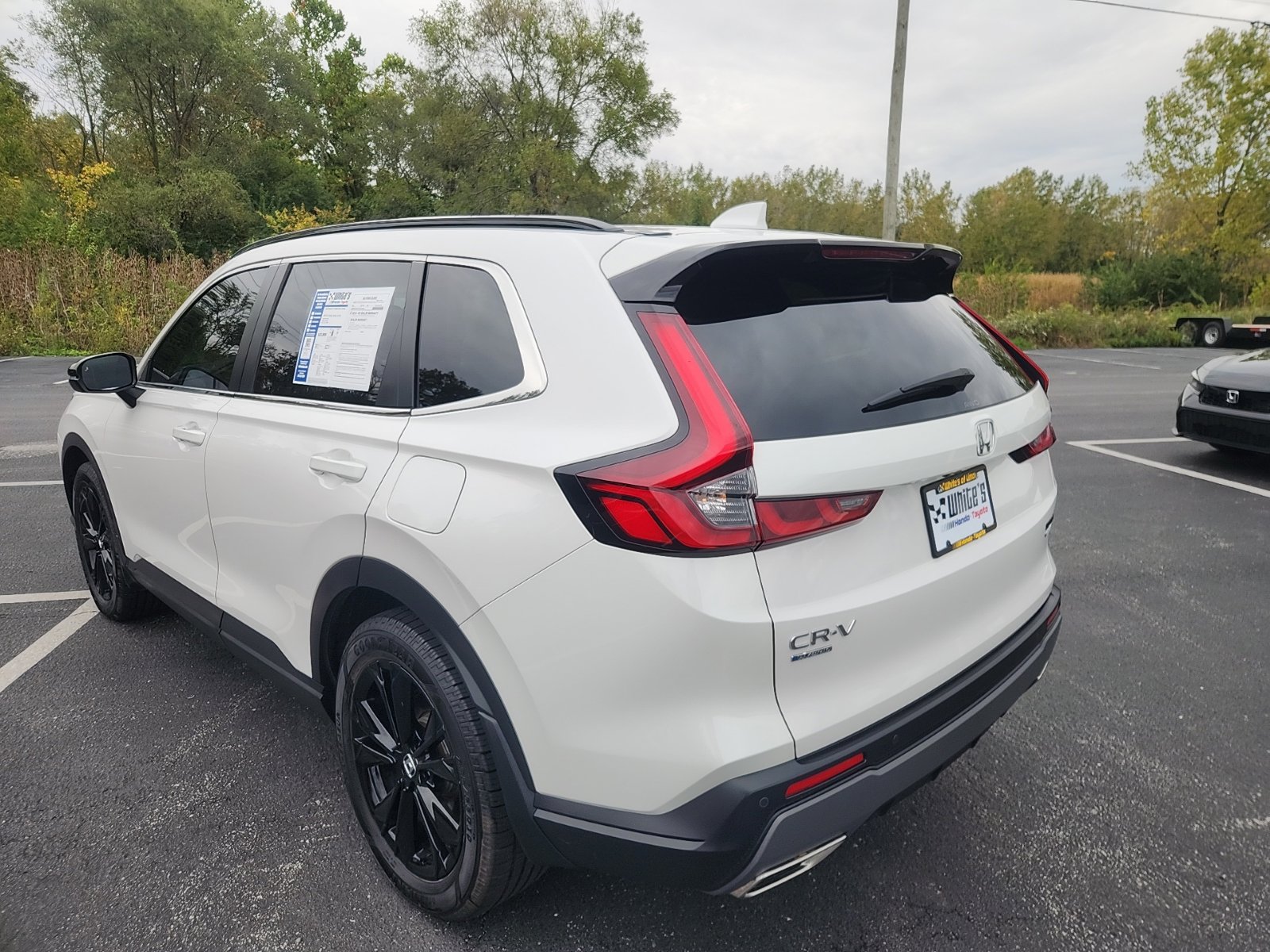 Used 2023 Honda CR-V Sport Touring image 5