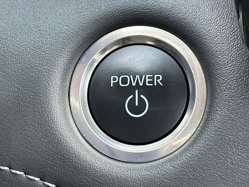 Certified 2025 Toyota Highlander XLE AWD/4WD image 23