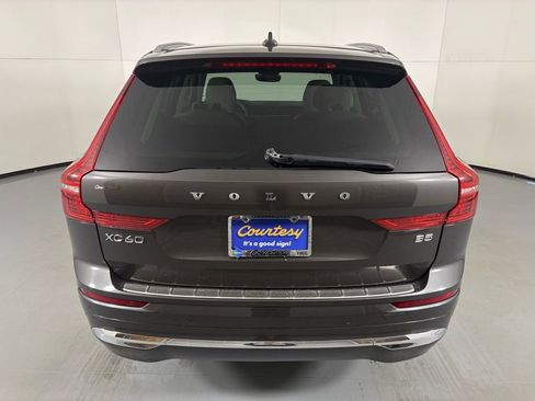Used 2022 Volvo XC60 B5 Inscription w/ Advanced Package image 7