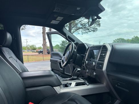 Used 2020 Ford F150 Platinum w/ Equipment Group 701A Luxury AWD/4WD image 15