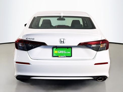 Used 2025 Honda Civic Sport image 8