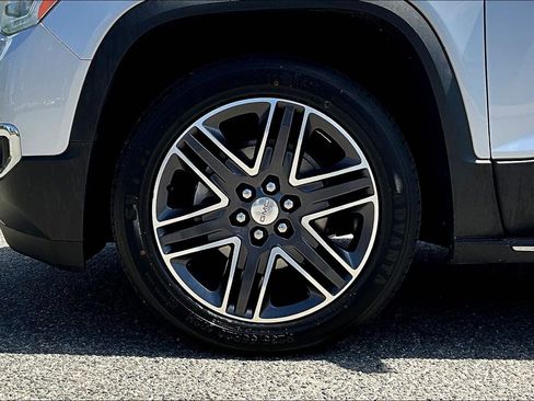Used 2017 GMC Acadia SLT FWD image 8