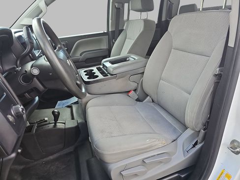 Used 2019 Chevrolet Silverado 2500 W/T AWD/4WD image 18
