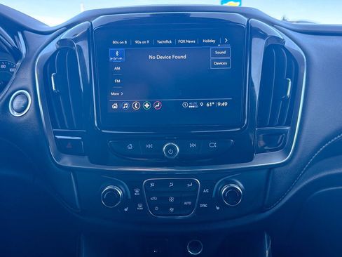 Used 2023 Chevrolet Traverse LT image 28