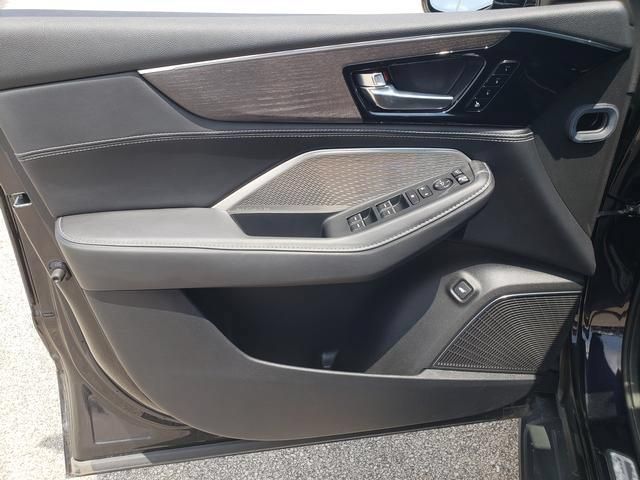 Used 2024 Acura MDX w/ Advance Package AWD/4WD image 11