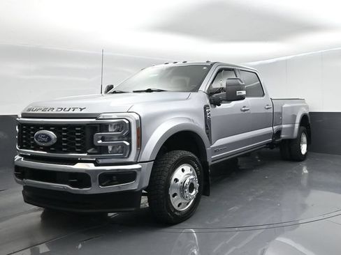 Certified 2024 Ford F450 Lariat w/ Lariat Ultimate Package AWD/4WD image 4