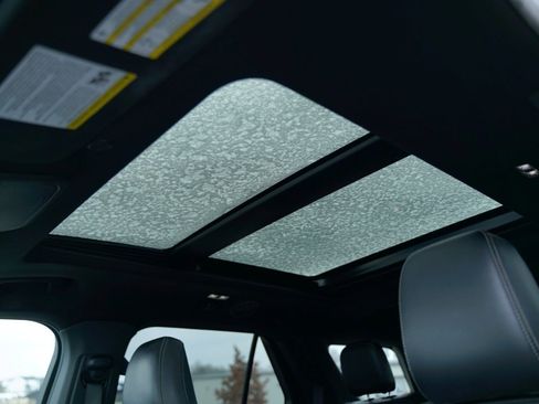 Used 2020 Ford Explorer XLT w/ Equipment Group 202A image 22