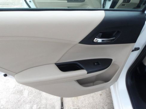 Used 2013 Honda Accord EX-L image 16
