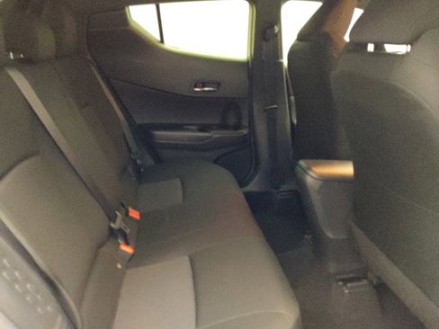 Used 2019 Toyota C-HR LE image 19