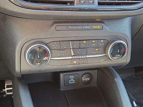 Used 2023 Ford Escape ST-Line FWD image 28