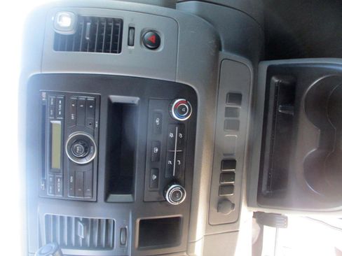 Used 2015 Nissan NV 2500 S w/ Side & Curtain Airbag Package RWD image 12