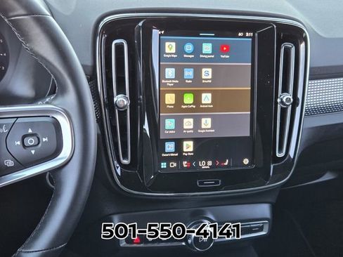 Used 2025 Volvo XC40 B5 Plus image 26