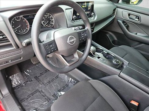 Certified 2025 Nissan Rogue S AWD/4WD image 9