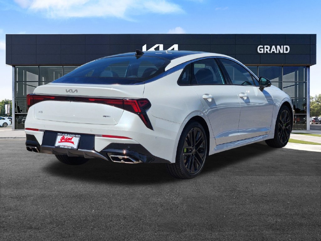 New 2027 Kia K5 GT FWD image 5