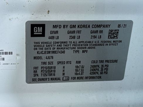 Used 2021 Buick Encore Preferred AWD/4WD image 38