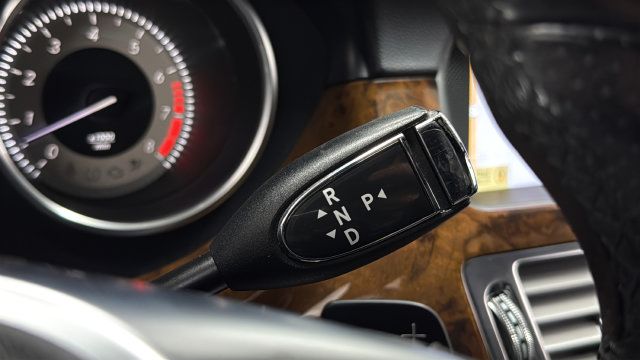 Used 2012 Mercedes-Benz CLS 550 4MATIC image 19