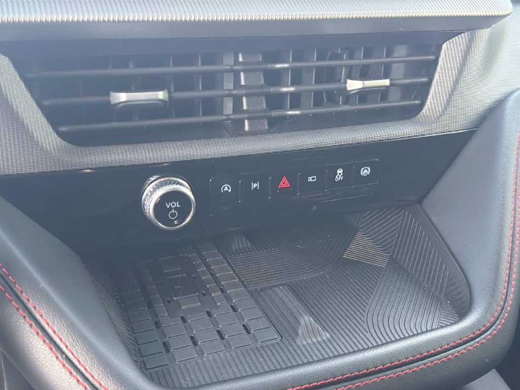 Certified 2025 Ford Explorer ST AWD/4WD image 23