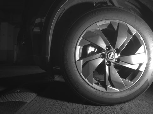 Used 2025 Nissan Rogue SV image 12