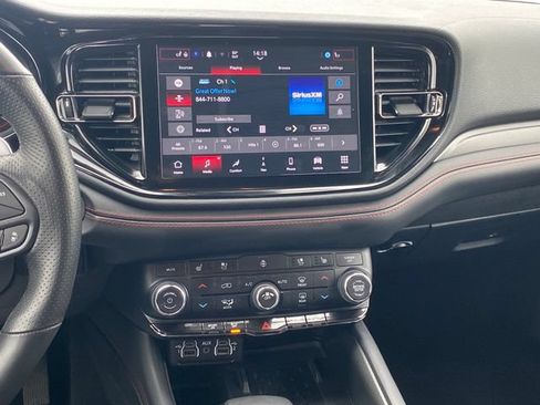 Used 2025 Dodge Durango R/T AWD/4WD image 10