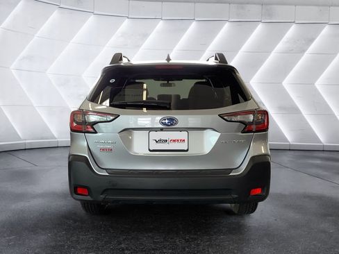 Used 2025 Subaru Outback Premium image 5