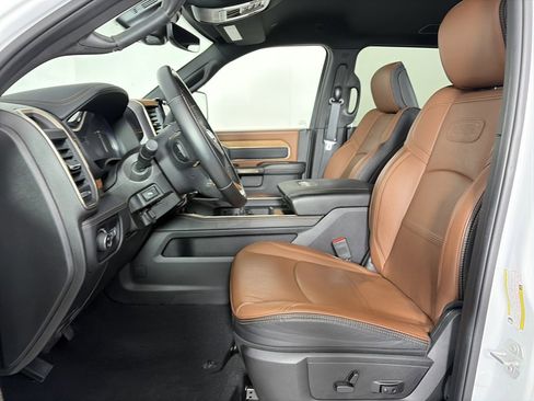 Used 2024 RAM 2500 Limited w/ Safety Group image 11